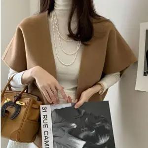 여성 숏자켓 반팔 케이프 베스트 울 노카라