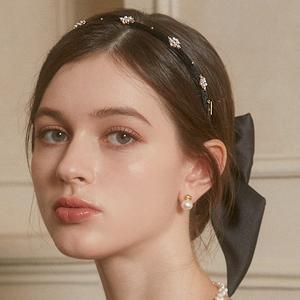 [장폴클라리쎄]다이아 쉐입 크리스탈 벨벳 헤어밴드 JC035HB