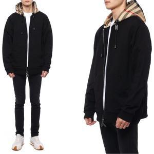 [버버리](마산점) 23FW 남성 체크 후드집업 (8060705 BLACK 23F)