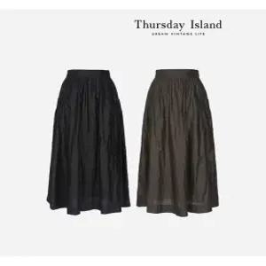 [써스데이아일랜드][Thursday Island] 타소재 셔링 스커트(T236MSK134W)