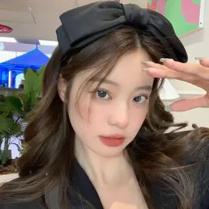 프르로 블랙 제니 새틴 공단 왕리본 헤어밴드 고급 리본머리띠