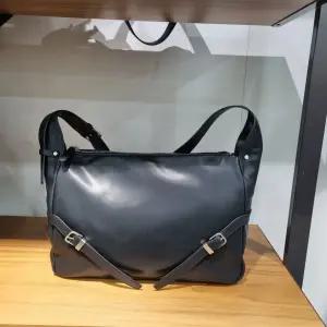 시슬리/애플아울렛/리얼 소가죽 버클 숄더백/SCBG03441