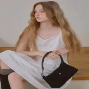 [에브레] 스웨이드 숄더백