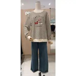 [파프리카](광주신세계)루미앤플로캐주얼.스트라이프 퍼피 맨투맨SK3TS913J