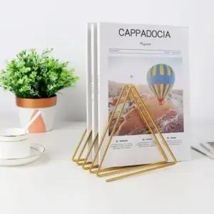 사진 거치대 철제 간이 책꽂이 삼각 미니 잡지  골드) 액자거치대 엽서꽂이 엽서진열대 미니책장