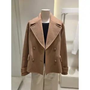 [SOUP](신세계 사우스시티) 와이드 카라 더블 자켓 (SBAJK36)