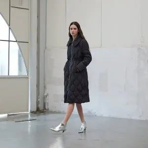 [에고이스트](강남점)물결퀼팅 와이드카라 롱구스다운 (ER4TD905)