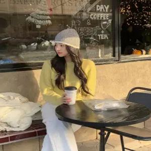 마르디 라운드 니트