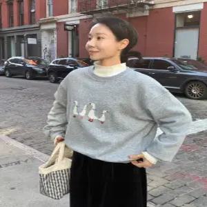 스위스덕 융밍크 라운드 맨투맨 (one color)