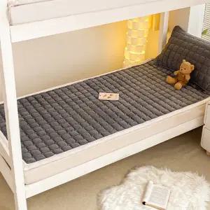 따뜻한 침대 패드 겨울용 푹신한 보온 벨벳 침대 패드 융털 매트리스 극세사 일인용 싱글 누빔