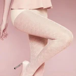 [롯데백화점]비너스 앙코르 40D 플로럴 패턴스타킹 (A2419)