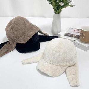 [기타]이우하 군밤 여성 모자 겨울볼캡 따듯한 귀돌이 털귀마개
