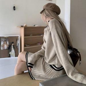 [제이큐]여성 배색 카라 여유핏 니트 쇼퍼지니협력업체111 3컬러