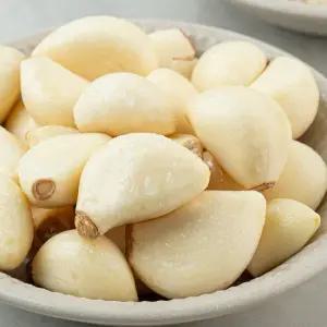 국산 깐마늘 1kg (대) 25년 햇마늘 창녕 대서마늘 통마늘 장아찌