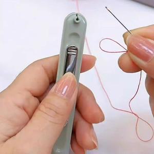 자동실끼우기 바늘실끼우개 쪽가위 수선용 실끼우기 바느질 도구 가이드 미싱용품 반짓고리 실바늘꿰기도구