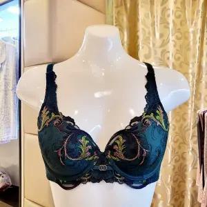 [대구백화점] [비너스]C컵 화려한 메탈리자수 패드브라 (VBRB474C)