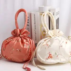 한복에 어울리는 가방 핸드백 혼주클러치 혼주가방