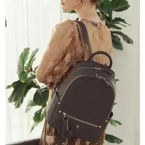 아모르 여성 직장인 대학생 천연 가죽 백팩