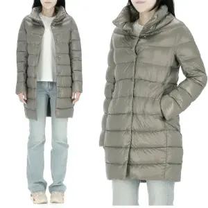 로고 플레이트 PI0177DIC 12017Z 9406  DORA 도라 여성 구스다운 패딩 점퍼 자켓