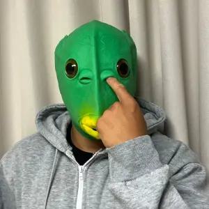 초록 물고기 얼굴 가면 외계인 생선 웃긴