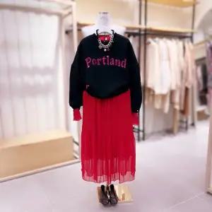 [대구백화점] [시에로]스팽글 자수 브이넥 맨투맨(SJ1TSF301)