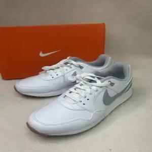 국내매장판 나이키 에어 페가수스 '89 G 남녀공용 스파이크리스 골프화 HV3866-100