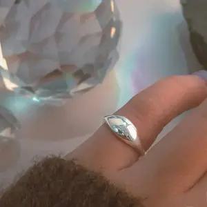 [실버925] 볼륨 볼드 웨이브 실버 심플 가드링 애끼 반지