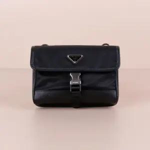 리나일론 남성 크로스백 블랙 2ZH108 2DMH F0002