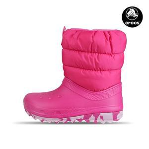 [크록스] 키즈 클래식 네오 퍼프 아동 겨울 방한 부츠 핑크 207684-6X0