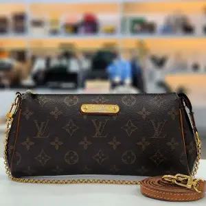 [대구백화점] [루이비통(Louis Vuitton)]루이비통 모노그램 에바클러치 크로스백(M95567)