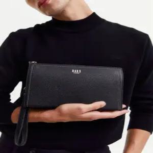 닥스 액세서리 남성 24FW [스테디셀러] 블랙 로고프린트 소가죽 클러치백 WBBA4F003BK