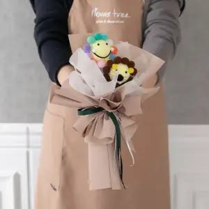 인형 꽃다발 스마일 35cm 인테리어 꽃 장식 선물 기념일 졸업식 입학식 학예회 재롱잔치