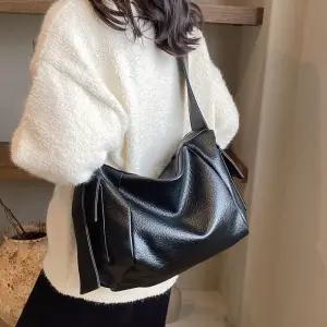 절개라인 사이드 포켓 데일리 여성 보부상 가방 크로스백 숄더백