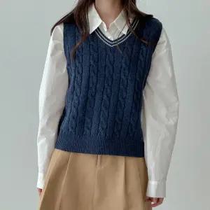 FW 국산 여성 V넥 꽈배기 레이어드 울 니트 조끼 21DS-WVS-3972-레드