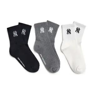 갤러리아 (SOB14)MLB키즈 베이직 로고 중목 양말 3번들(7ASOB145N-50IVS)