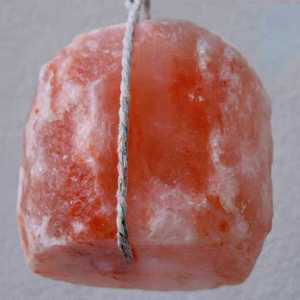 산양 염소소금 가축 염소 염분 미네랄블럭 송아지 염분보충 소금