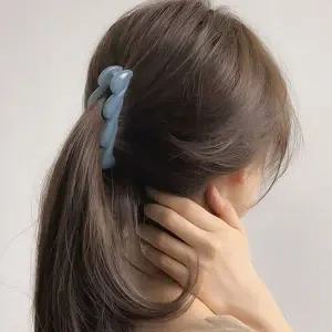 [콩심팥심]여성 올림 머리 포니테일 헤어 예쁜 바나나 핀 블루 예쁜집게핀