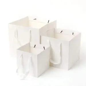 [콩심팥심]화이트 정사각형 무지 중형 쇼핑백 종이백 튼튼한쇼핑