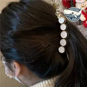 [콩심팥심]편안한 반묶음 자개 올림머리 핀 세련된 바나나