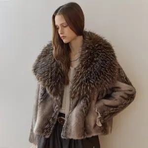 [MAXZA] 폭스 카라 그라데이션 페이크 퍼 자켓