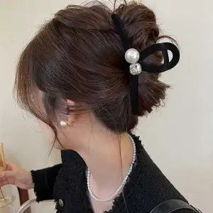여자 데이트 룩 겨울 벨벳 큐빅 진주 집게 헤어 핀 올림머리집게핀