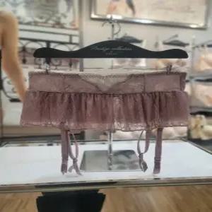 [에블린] 에블린 차밍부두아르_스커트가터 EBFCE4T57D