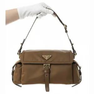 PRADA 25FW 익스플로어 미디엄 리나일론 숄더백 (1BD394 V NOO RDLN F0134) 225793