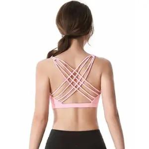 쾌적함을 유지해주는 통풍홀 캡브라 스포츠 운동복