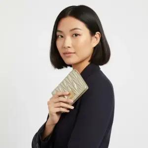 25SS  마테라쎄 지갑 골드 5MC103 AFPP F0846