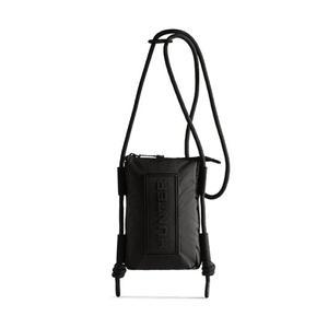 [헌터공식 UNI] 트래블 립스탑 폰파우치 - 블랙 UBP1514NRSBLK