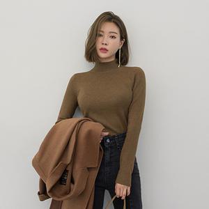 [시크릿라벨] 소프트슬림핏반폴라니트