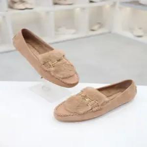 [코디엘루]스웨이드 퍼 안감 털 골드장식 여성 로퍼 단화 2cm CDSP500561-2