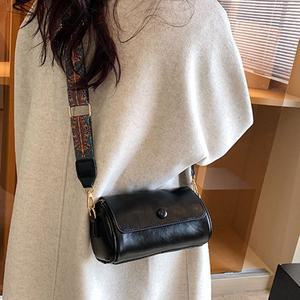 원통 레더 크로스백 블랙 여자가방 숄더백 숄더백 가죽 가방 크로스백 여자