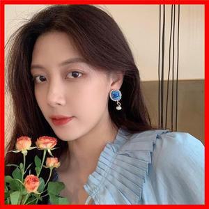 빈티지 궁전 스타일 블루 카메오 퀸 헤드 초상화 귀걸이 인스 레트로 기질 바로크 진주 S925 실버 바늘 귀